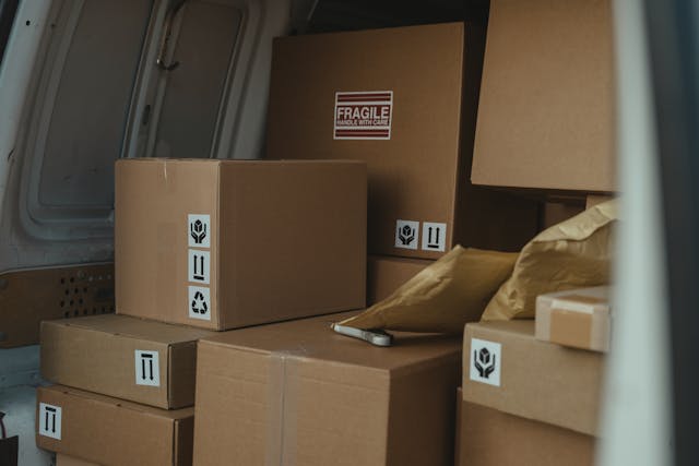 How Commercial Moving Companies Improve Efficiency for Business Relocations