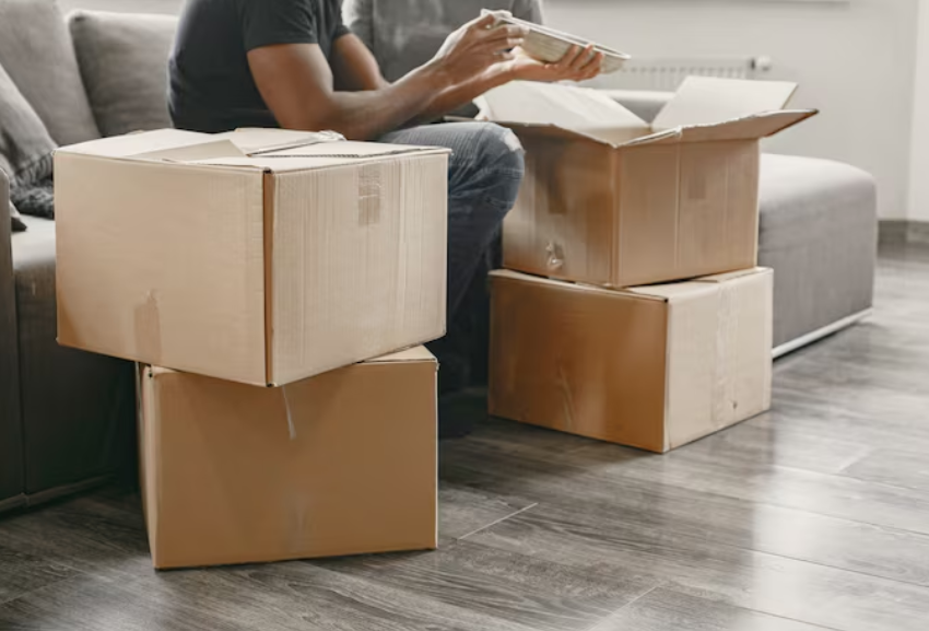 How Professional Movers Handle Fragile and Valuable Items